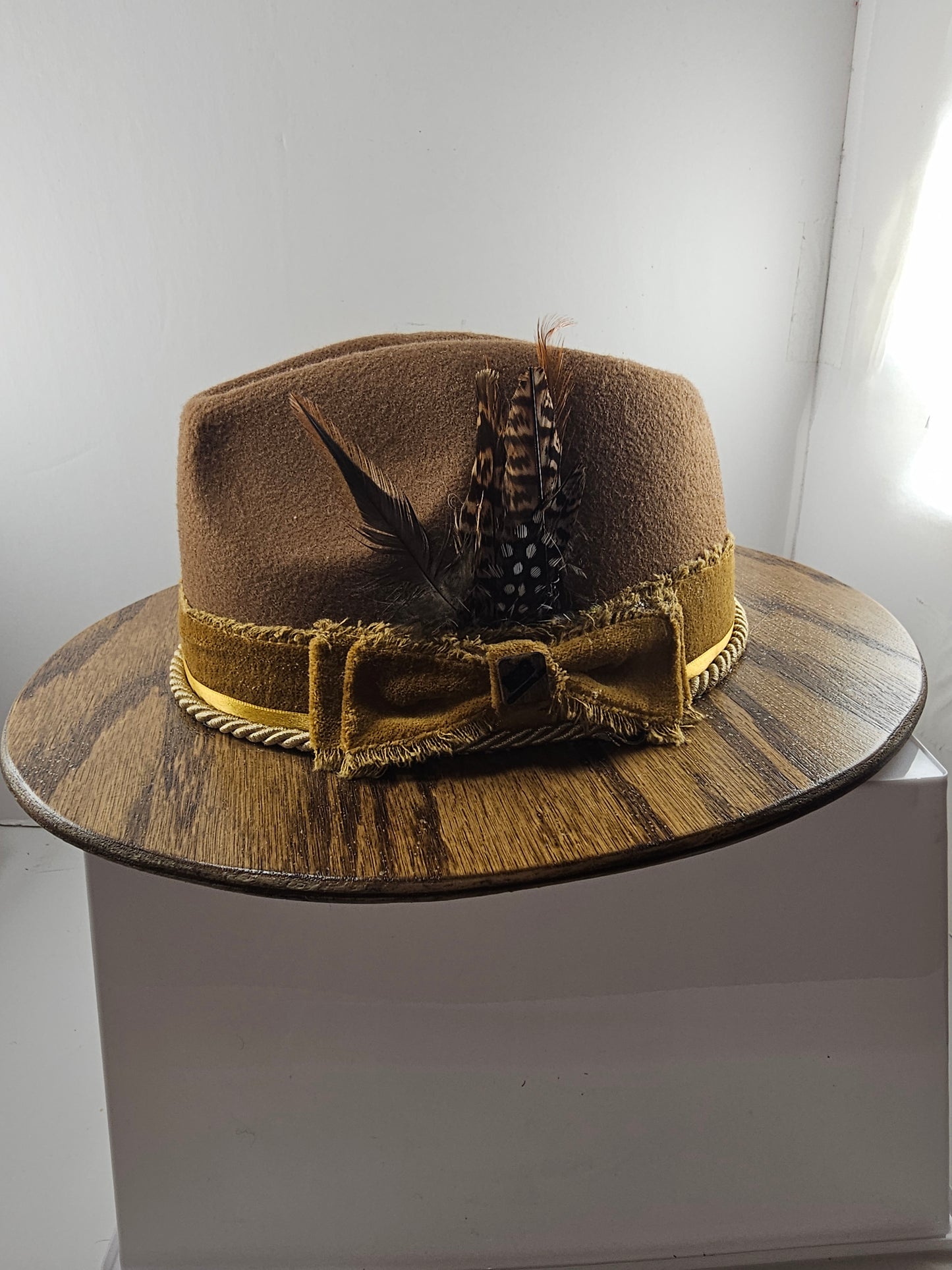 Felt Fedora Vintage Brim Hat - Stylish Fedora for Men & Women
