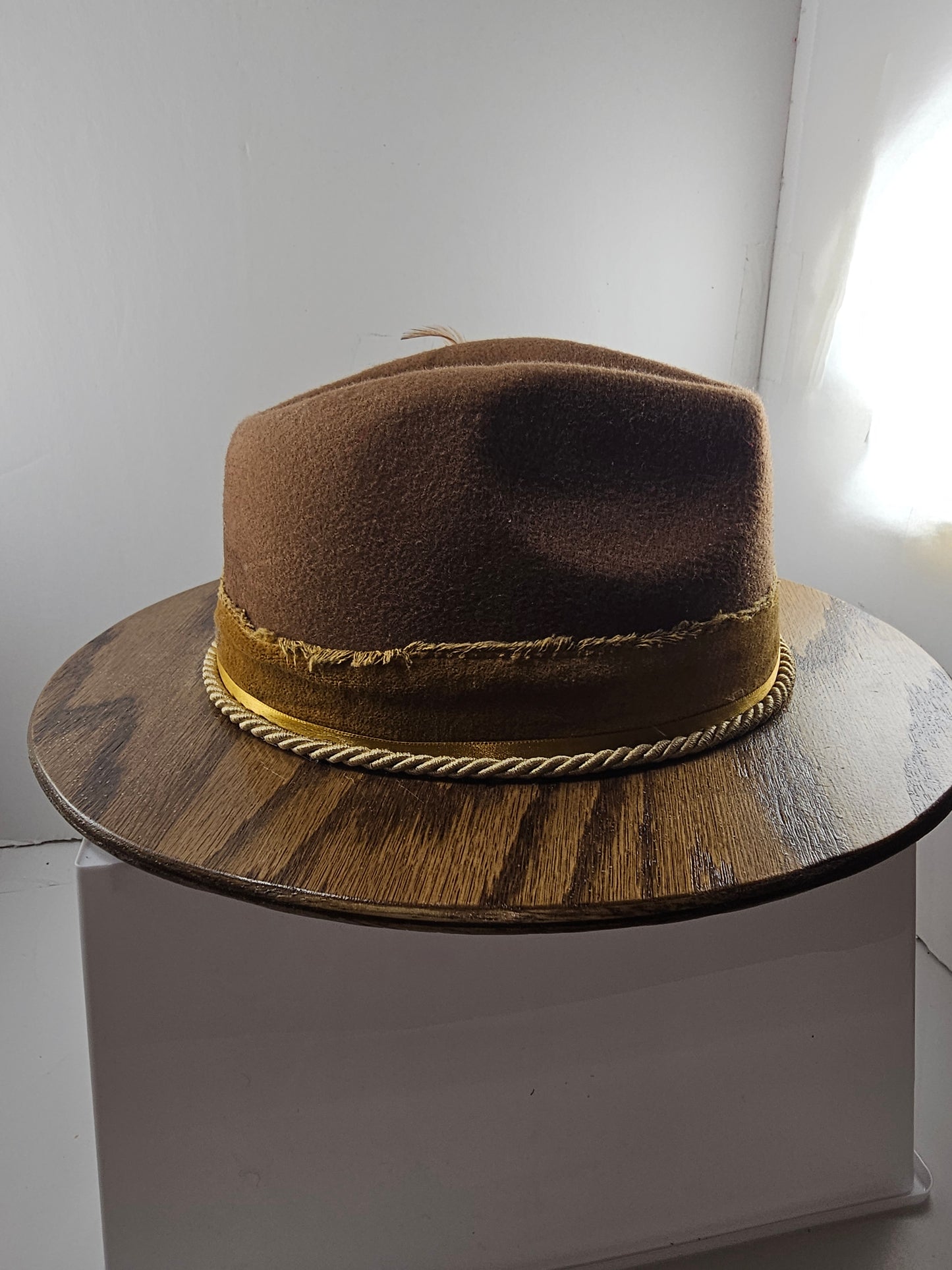 Felt Fedora Vintage Brim Hat - Stylish Fedora for Men & Women