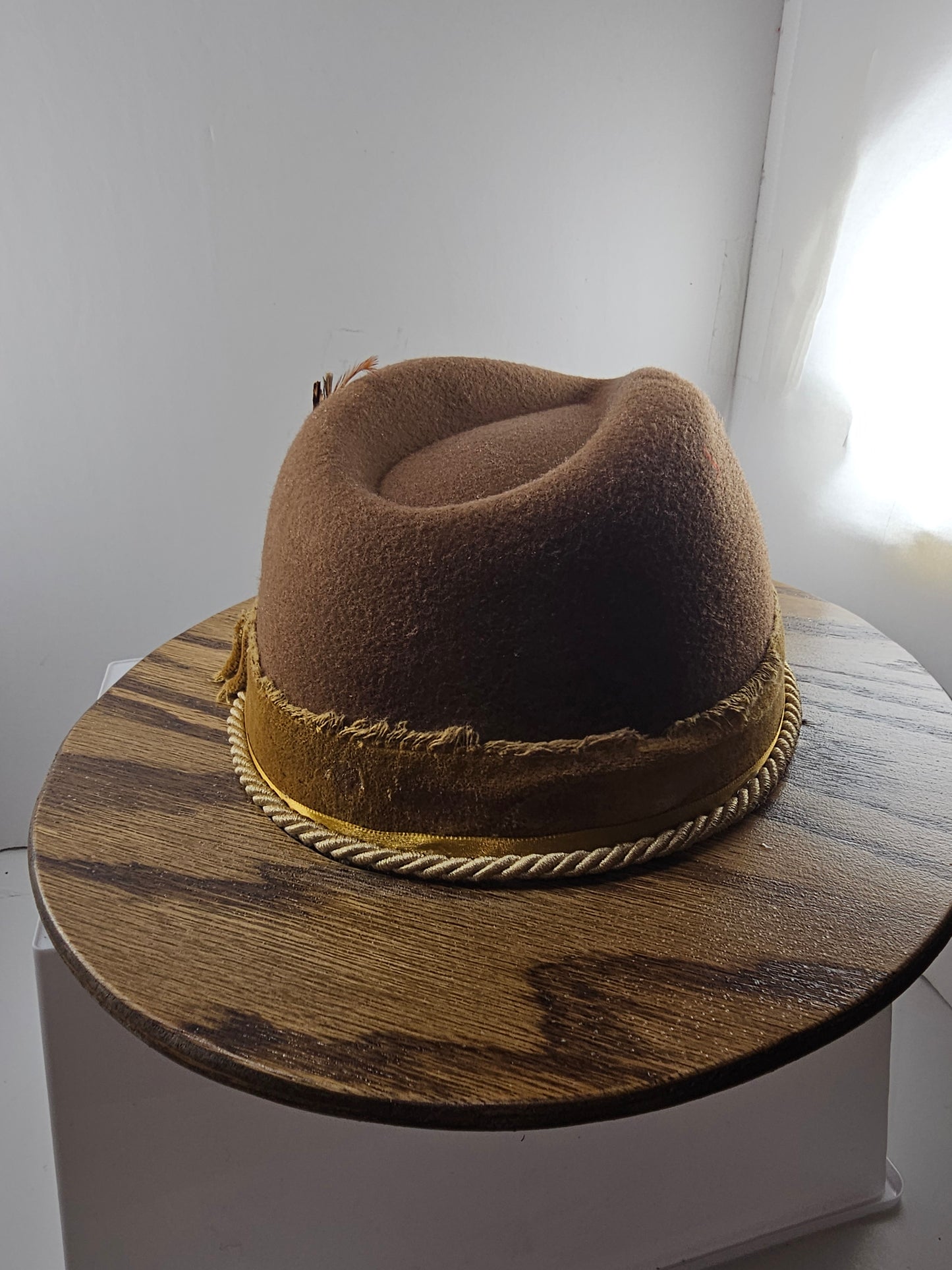 Felt Fedora Vintage Brim Hat - Stylish Fedora for Men & Women